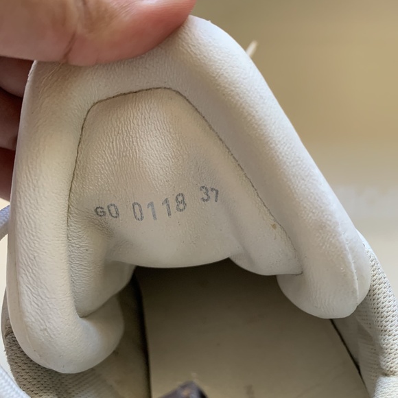 Authentic Louis Vuitton Archlight Sneakers 37 - Picture 14 of 15